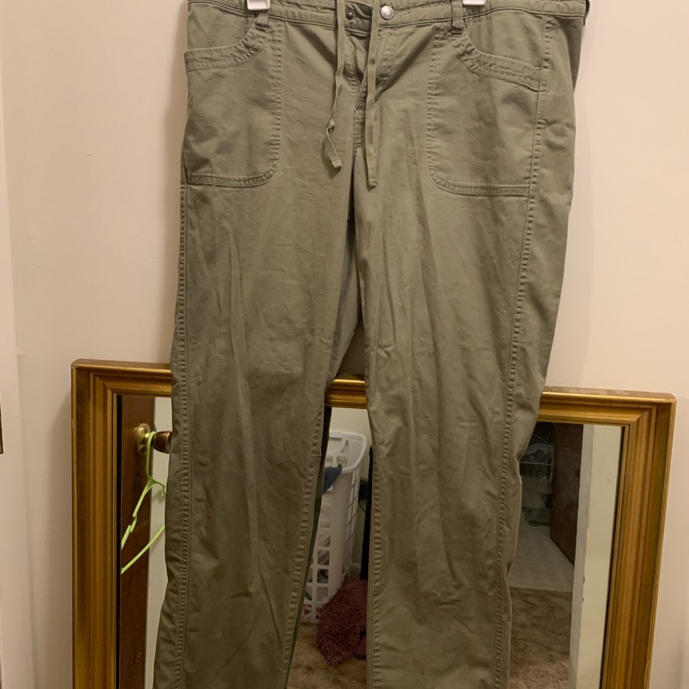 The North Face green pants